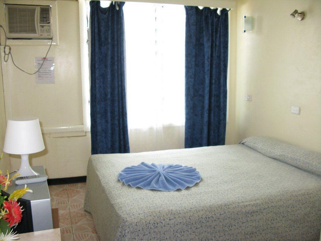 Red Mansion Comfort Inn Honiara Room photo